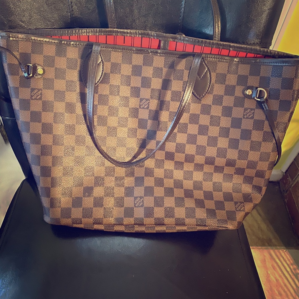 LV Neverfull